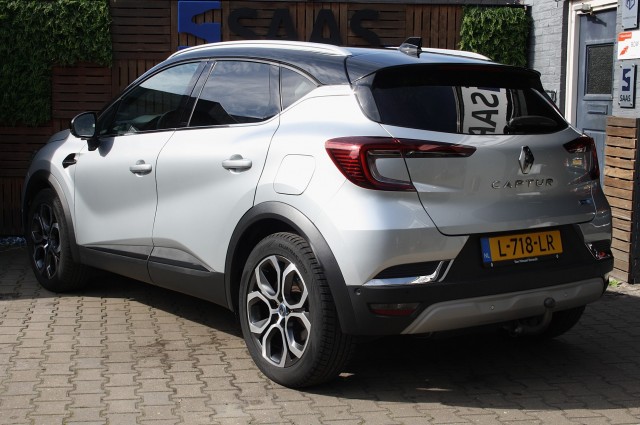 Foto 8 van RENAULT CAPTUR 1.6 E-Tech Plug-In Hybrid 160 Intens / NAP / Trekhaak / Automaat / Vol Opties