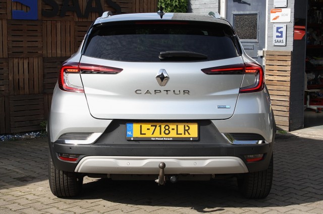 Foto 7 van RENAULT CAPTUR 1.6 E-Tech Plug-In Hybrid 160 Intens / NAP / Trekhaak / Automaat / Vol Opties