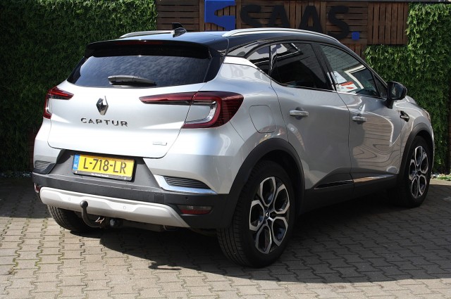 Foto 6 van RENAULT CAPTUR 1.6 E-Tech Plug-In Hybrid 160 Intens / NAP / Trekhaak / Automaat / Vol Opties