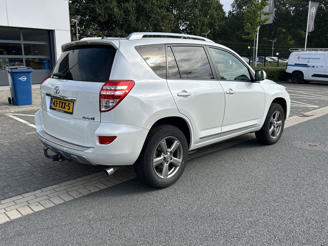 Foto 7 van Toyota RAV4 2.0 VVTi Executive Business