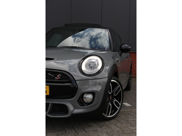 Foto 2 van MINI 5-deurs 2.0 Cooper S Pepper head up | panorama | Harman kardon |FULL option