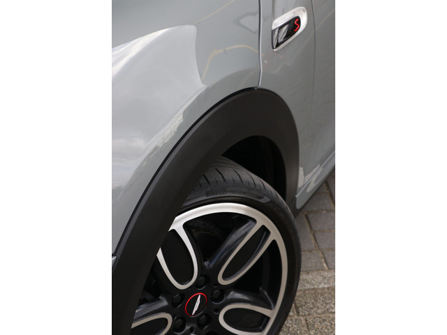 Foto 3 van MINI 5-deurs 2.0 Cooper S Pepper head up | panorama | Harman kardon |FULL option