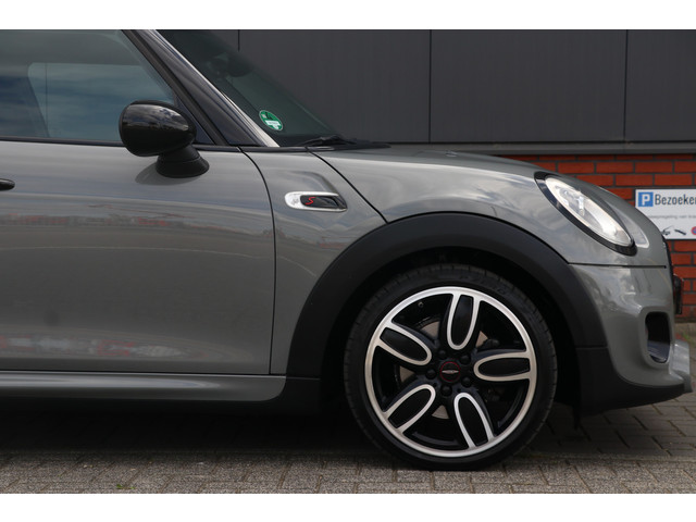 Foto 4 van MINI 5-deurs 2.0 Cooper S Pepper head up | panorama | Harman kardon |FULL option