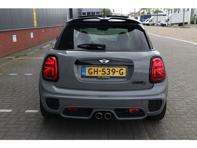 Foto 10 van MINI 5-deurs 2.0 Cooper S Pepper head up | panorama | Harman kardon |FULL option