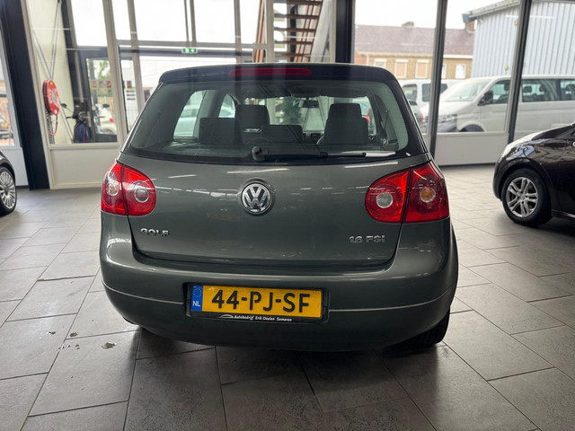 Foto 7 van Volkswagen Golf 1.6 FSI Trendline navigatie lm-velgen elektrische pakket cruise controle