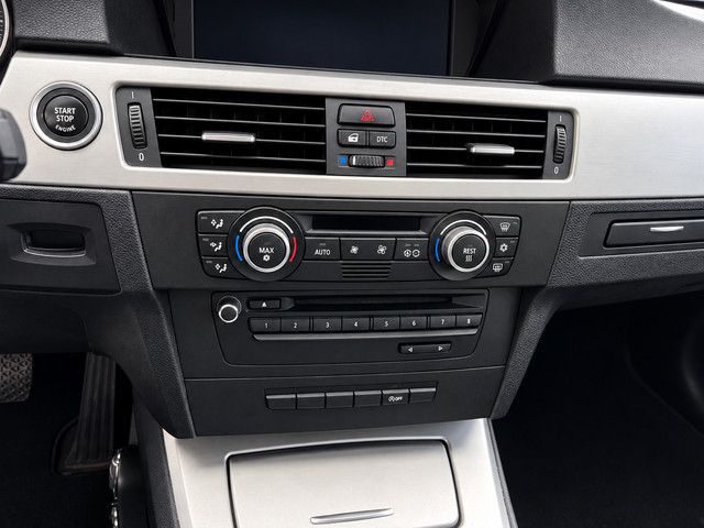 Foto 2 van BMW 3-serie 316i Business Line navi LM airco org NL