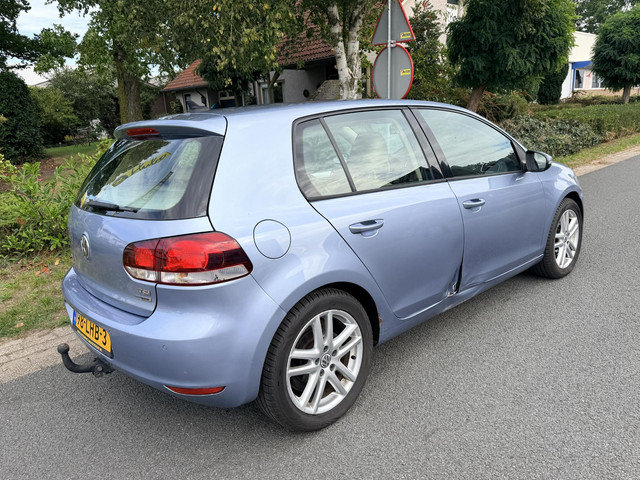 Foto 2 van Volkswagen Golf 1.2 TSI 105PK Highline•Leder•Navi
