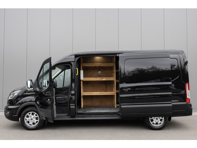 Foto 3 van Ford Transit 350 2.0 | 185 PK | L3H2 Limited | 2X SCHUIFDEUR | TREKHAAK