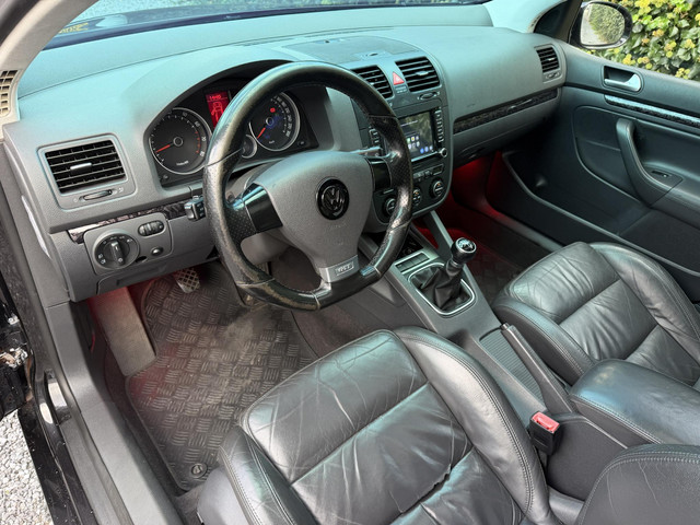 Foto 3 van Volkswagen Golf 2.0 FSI Sportline | Leer | Schuifdak | Navi | Autom. Airco | Cruise Control | LMV |