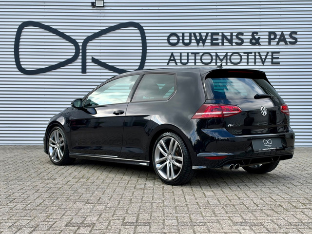Foto 6 van Volkswagen Golf 1.4 TSI R-Line | 1E EIGENAAR | LEER | DYNAUDIO | NAVIGATIE