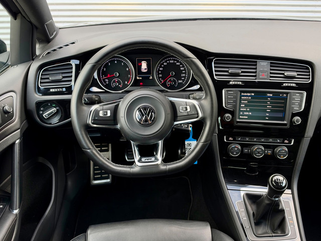 Foto 9 van Volkswagen Golf 1.4 TSI R-Line | 1E EIGENAAR | LEER | DYNAUDIO | NAVIGATIE