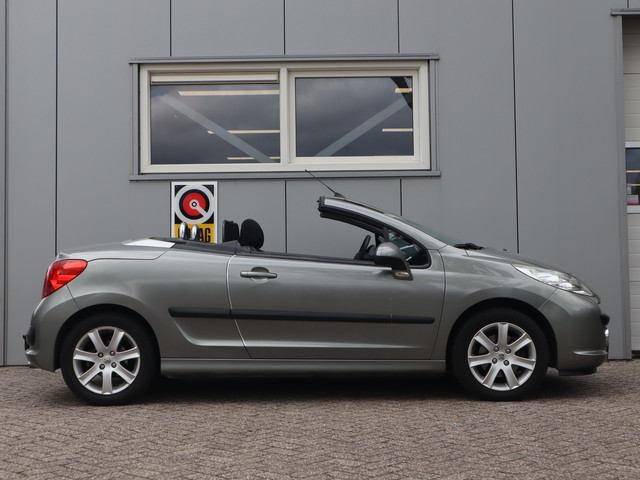 Foto 7 van Peugeot 207 CC 1.6 VTi (bj 2008)