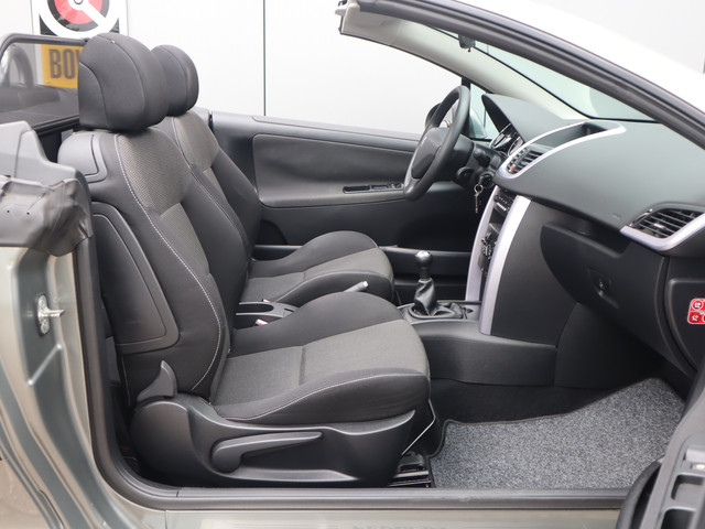 Foto 8 van Peugeot 207 CC 1.6 VTi (bj 2008)