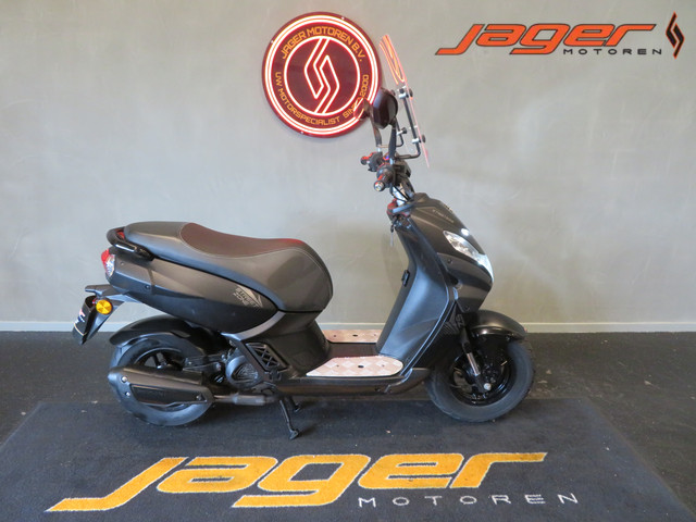 Foto 2 van Peugeot STREETZONE KISBEE BROM SCOOTER (bj 2022)