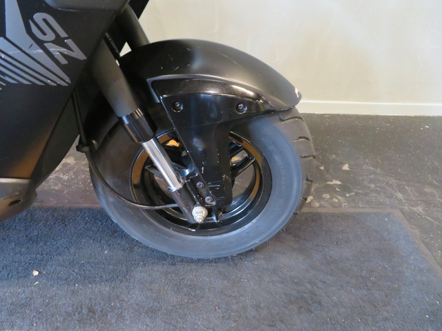 Foto 6 van Peugeot STREETZONE KISBEE BROM SCOOTER (bj 2022)