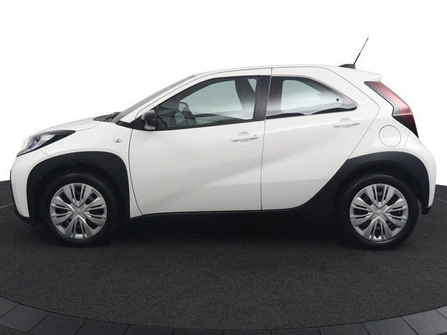 Foto 5 van Toyota Aygo X 1.0 VVT-i MT Play | Adaptieve Cruise Control | Achteruitrijcamera | Apple Carplay | An