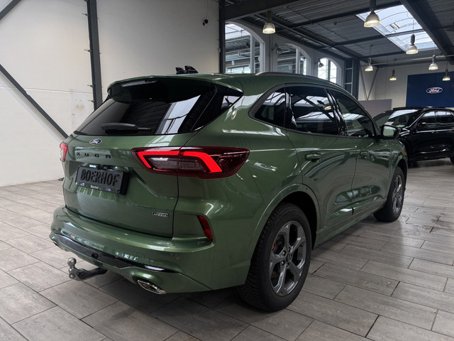 Foto 10 van Ford Kuga 2.5 PHEV 243 pk ST-Line X | Trekhaak | AGR stoelen | Adapt. Cruise | Winter Pack | B&O | 3