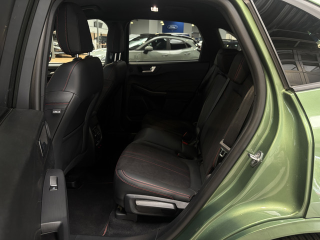 Foto 6 van Ford Kuga 2.5 PHEV 243 pk ST-Line X | Trekhaak | AGR stoelen | Adapt. Cruise | Winter Pack | B&O | 3