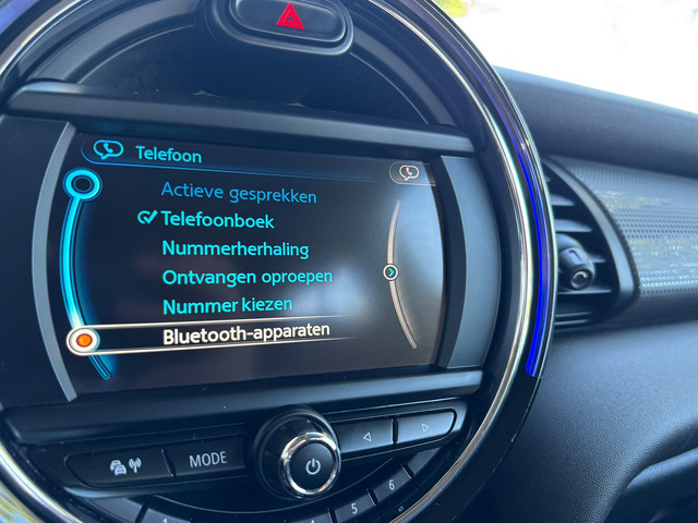 Foto 5 van MINI 3-deurs 1.5 Cooper Business | Bluetooth | Navi | Cruise | Airco