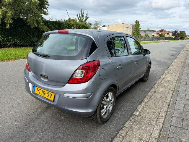 Foto 7 van Opel Corsa 1.2-16V '111' Edition AIRCO/CRUISE/APK 07-2027