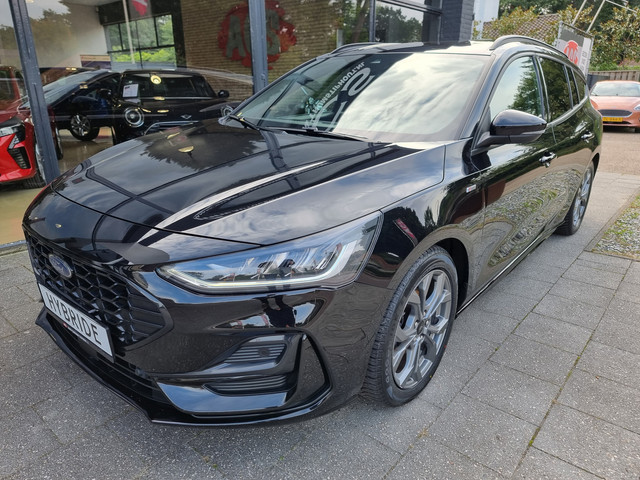 Foto 5 van Ford FOCUS Wagon 1.0 Hybrid ST Line X | Automaat | Leder | 2024 | Winterpack | Zeer nette staat!