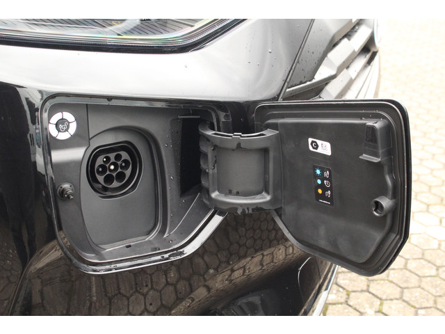 Foto 8 van Ford Transit Custom 2.5 PHEV 233pk L2H1 Kombi Limited | 8-Persoons | Incl. BPM | Stuur + Stoelverwar