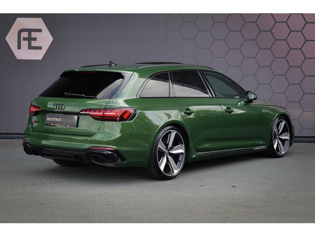 Foto 3 van Audi A4 Avant 2.9 TFSI RS 4 quattro BTW | KERAMISCH | MASSAGE | PANORAMADAK | ADAPTIVE | STOELVERWAR