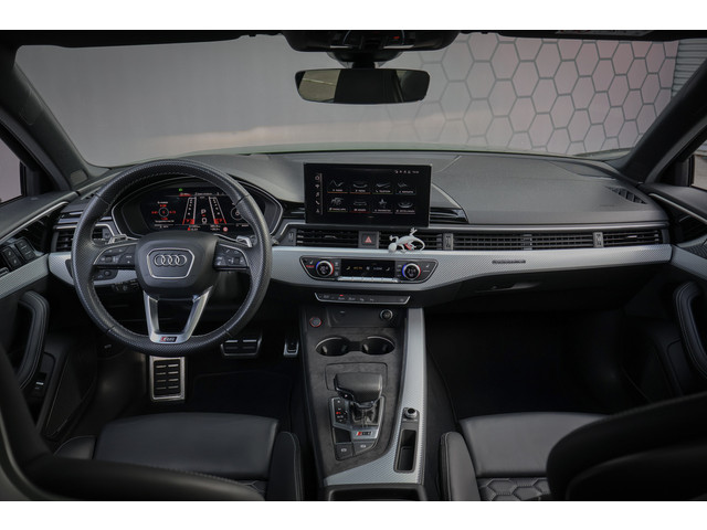 Audi A4 Avant 2.9 TFSI RS 4 quattro BTW | KERAMISCH | MASSAGE | PANORAMADAK | ADAPTIVE | STOELVERWAR