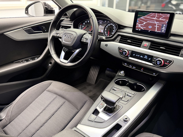 Foto 3 van Audi A4 Limousine 2.0 TFSI 2015 Nieuwe generatie, 191pk, Matrix