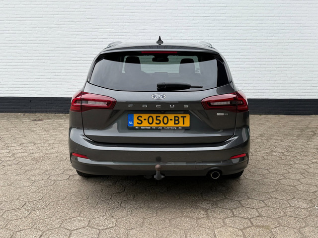 Foto 5 van Ford Focus Wagon 1.0EcoBoost Hybrid Titanium TREKHAAK CAMERA