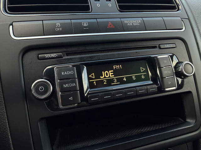 Foto 7 van Volkswagen Polo 1.2-12V | 2e Eigenaar | Airco | 16" Velgen | AUX | Elektrisch pakket | Dealer Onderh