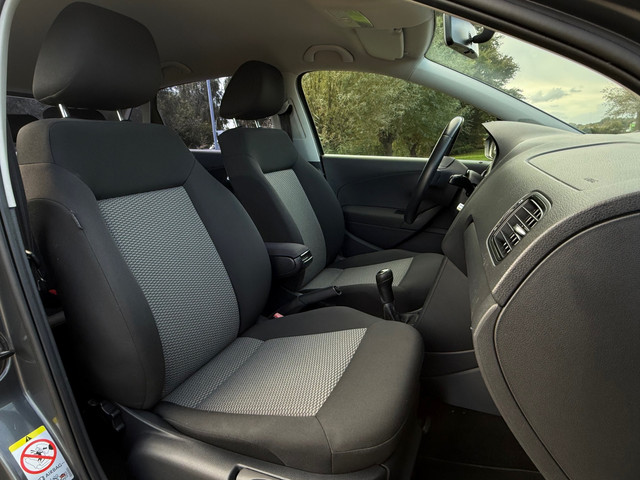 Foto 2 van Volkswagen Polo 1.2-12V | 2e Eigenaar | Airco | 16" Velgen | AUX | Elektrisch pakket | Dealer Onderh