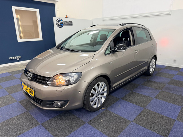 Foto 4 van Volkswagen Golf Plus 1.2 TSI Highline / STOELVERWARMING / AUTOMAAT / SCHUIFKANTELDAK