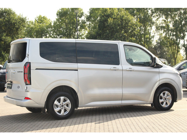 Foto 7 van Ford E-Transit Custom 320 L1H1 Kombi Limited | 9 persoons | 71kWh | 100kW/136pk | Trekgewicht 2300kg