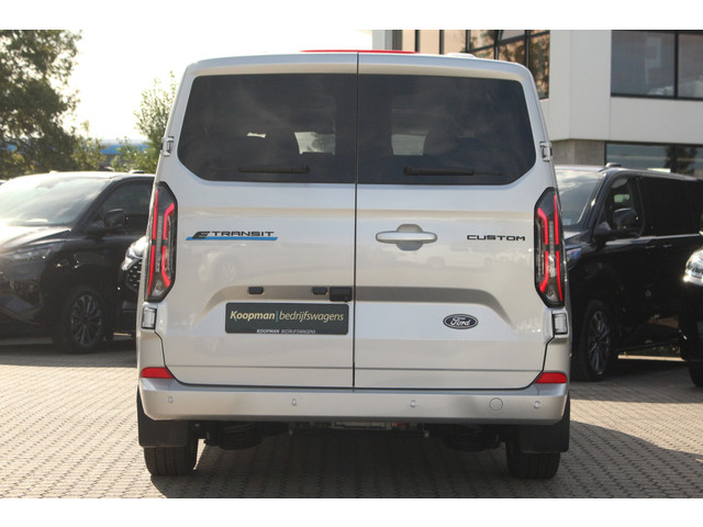 Foto 5 van Ford E-Transit Custom 320 L1H1 Kombi Limited | 9 persoons | 71kWh | 100kW/136pk | Trekgewicht 2300kg