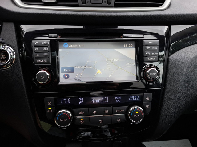 Foto 2 van Nissan Qashqai 1.2 Connect Edition. Leder, stoelverw, pano, 360 camera, cruise, navigatie, trekhaak,