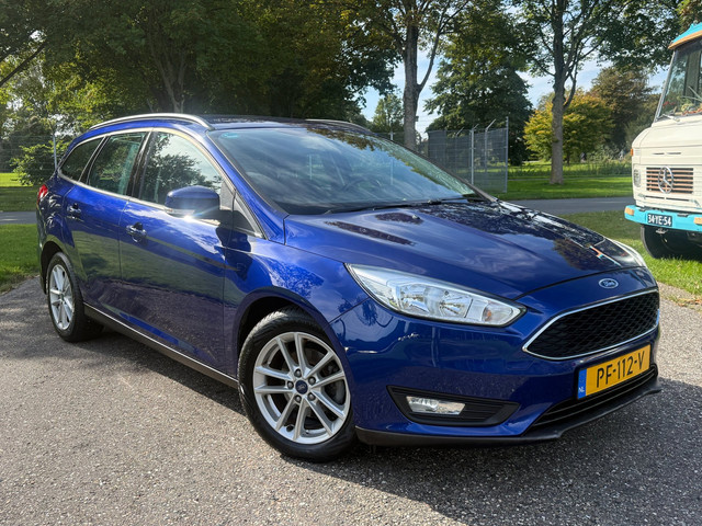 Foto 4 van Ford Focus Wagon 1.0 D.Riem VV | Airco | Carplay | Navi | PDC |