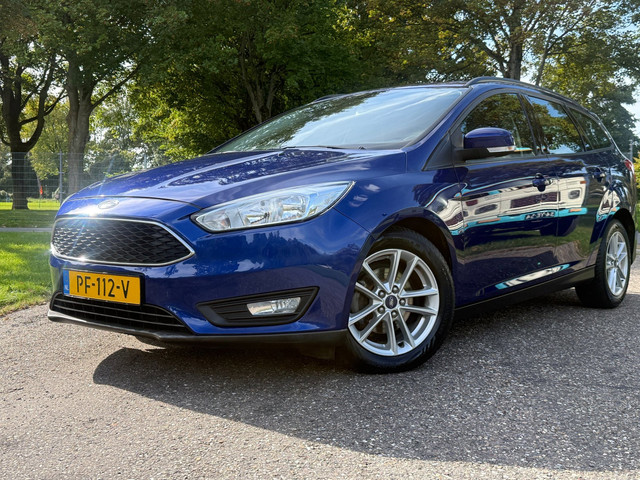 Foto 5 van Ford Focus Wagon 1.0 D.Riem VV | Airco | Carplay | Navi | PDC |