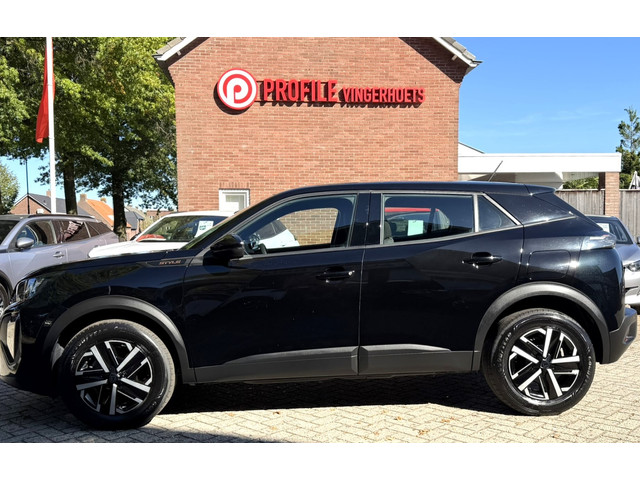 Foto 4 van Peugeot 2008 1.2 Hybrid 136 Style Hybride + Benzine * Climate & Cruise Control * Navigatie & Spotify