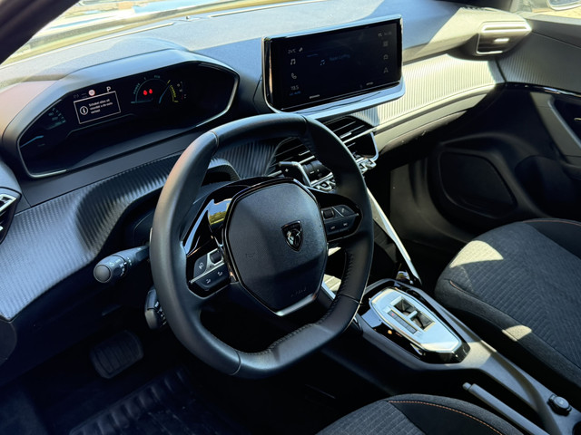 Foto 8 van Peugeot 2008 1.2 Hybrid 136 Style Hybride + Benzine * Climate & Cruise Control * Navigatie & Spotify