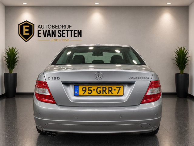 Foto 9 van Mercedes-Benz C-klasse 180 K BlueEFFICIENCY Business Class