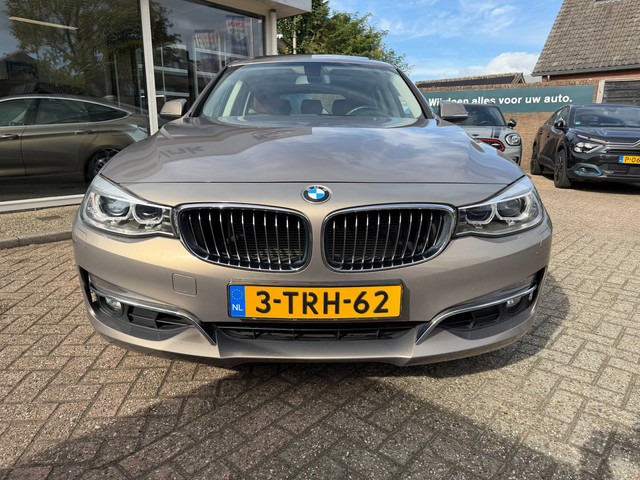 Foto 4 van BMW 3-serie Gran Turismo 320i xDrive High Executive