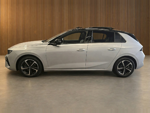 Foto 9 van Opel ASTRA 1.2 Turbo GS - navigatie / camera / carplay / verwarming / HUD / panoramadak