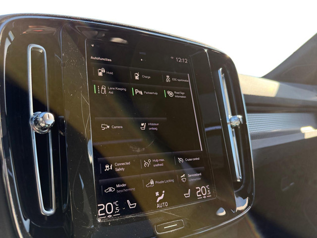 Foto 2 van Volvo XC40 T5 Recharge R-Design | Luxury Line | Dealer onderhouden