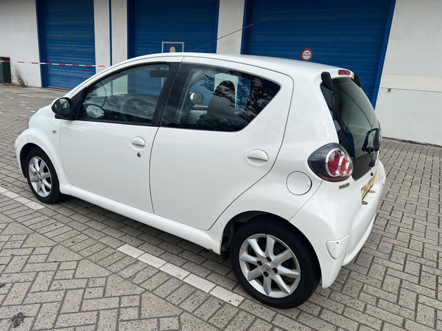 Foto 7 van Toyota Aygo 1.0-12V Access