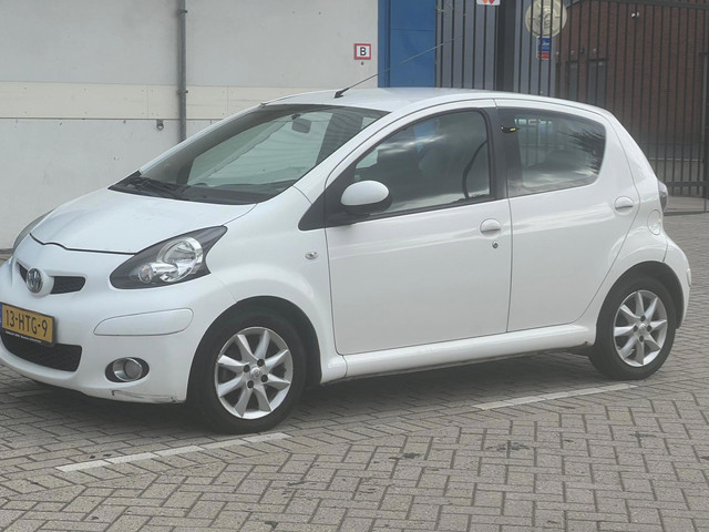 Foto 6 van Toyota Aygo 1.0-12V Access