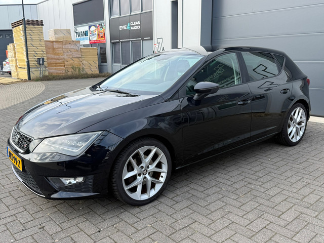 Foto 3 van Seat LEON 1.4 TSI FR LED | PDC | CRUISE | AIRCO | DRIVE SELECT |