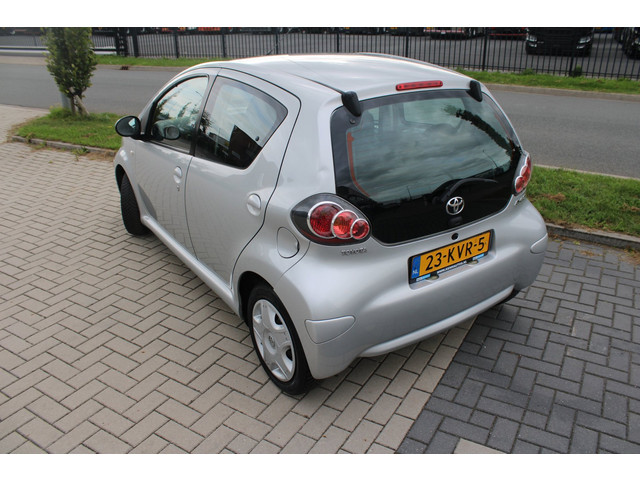 Foto 6 van Toyota Aygo 1.0-12V Comfort Airco
