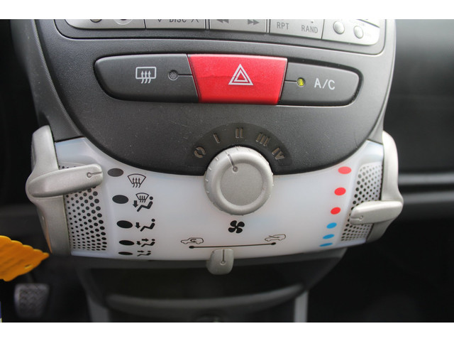 Foto 4 van Toyota Aygo 1.0-12V Comfort Airco