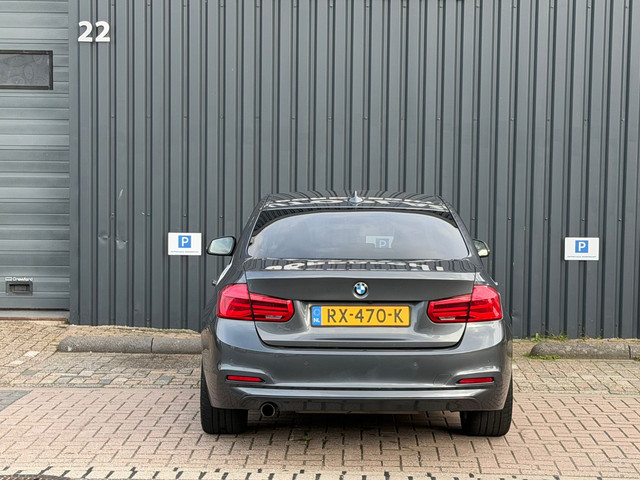 Foto 5 van BMW 3-serie 318i Centennial High Executive|Trekhaak|Cam|Navi|Mega Goed Onderhouden